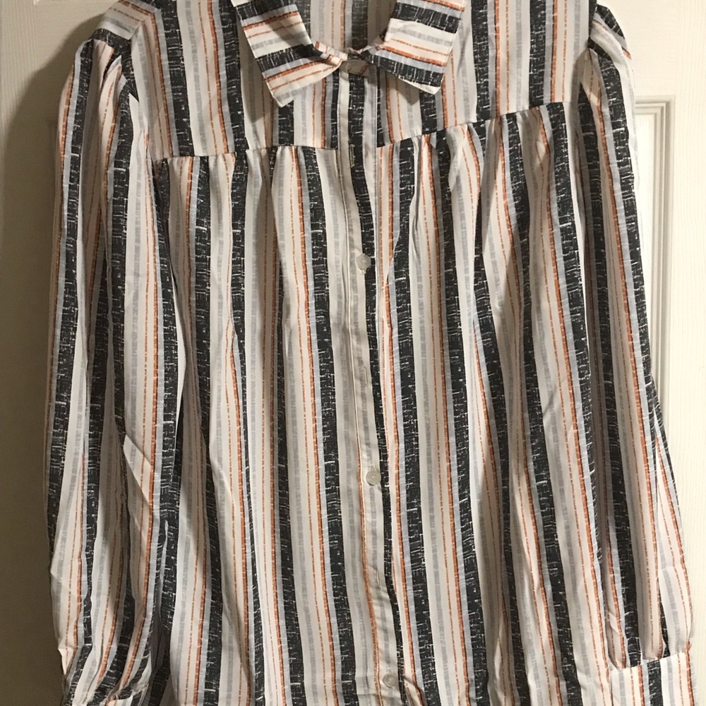 Roswear Striped Button-Up Blouse